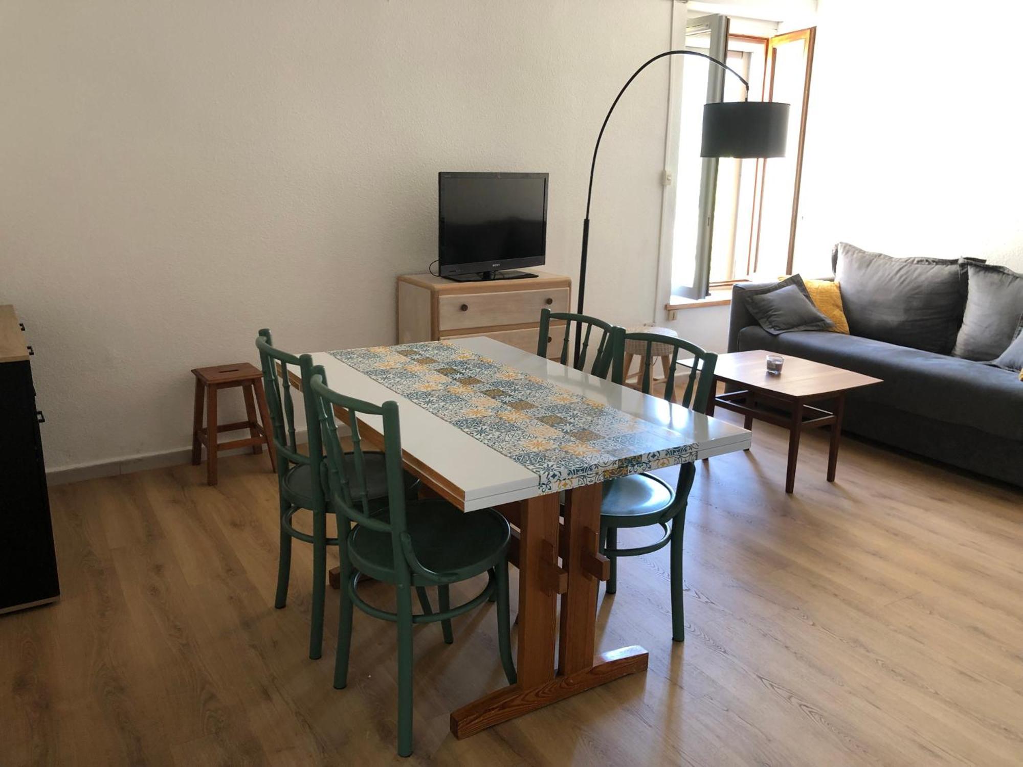 T2 Avec Terrasse Calme Et Ensoleillee Apartment Сен-Клод Екстериор снимка